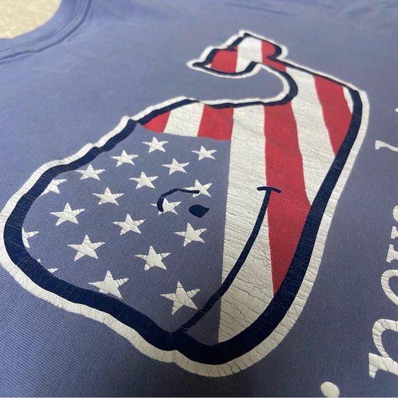 Vineyard Vines Blue Americana Whale Graphic T-Shirt, Men’s size XL - Picture 5 of 7